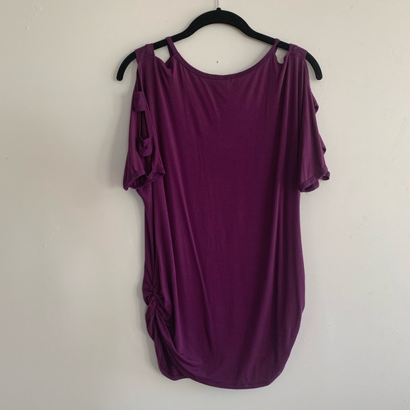 emerald cut out cold shoulder top - Picture 5 of 9